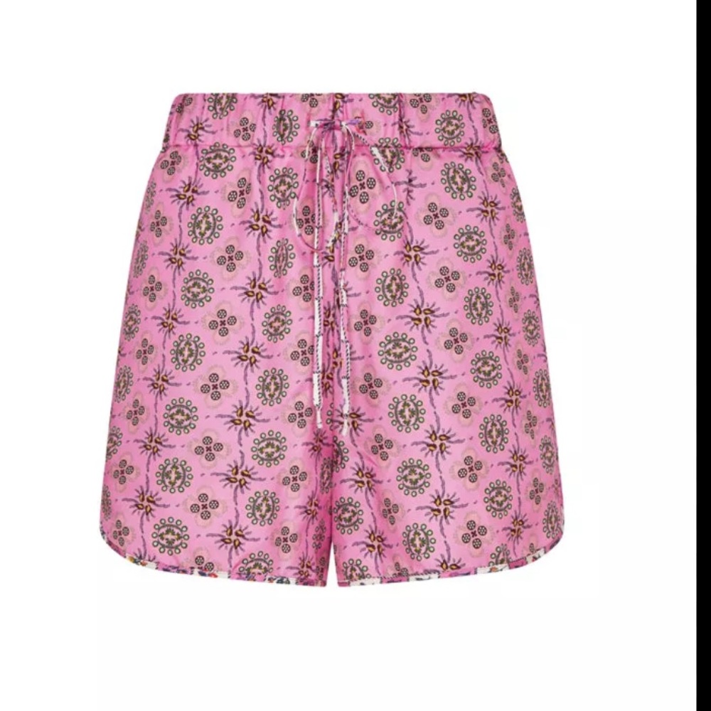 SALONI Paige Shorts in Thistle print - Thistle / UK8 US4
NWOT 100% silk